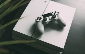 PS4ホワイト横置き