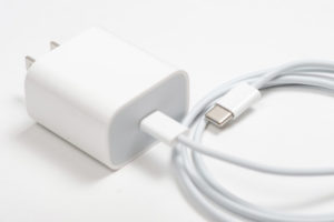 USB-TypeC充電器とケーブル