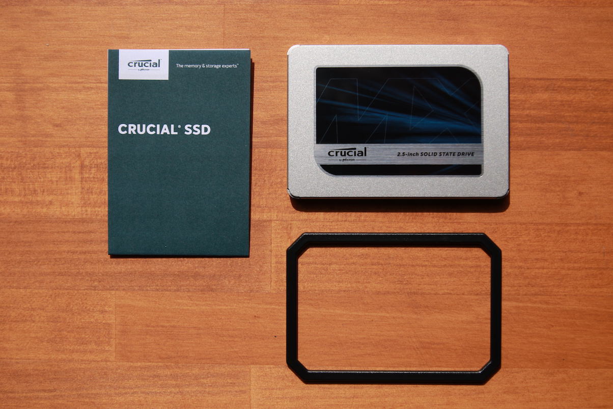 SSD MX500の付属品