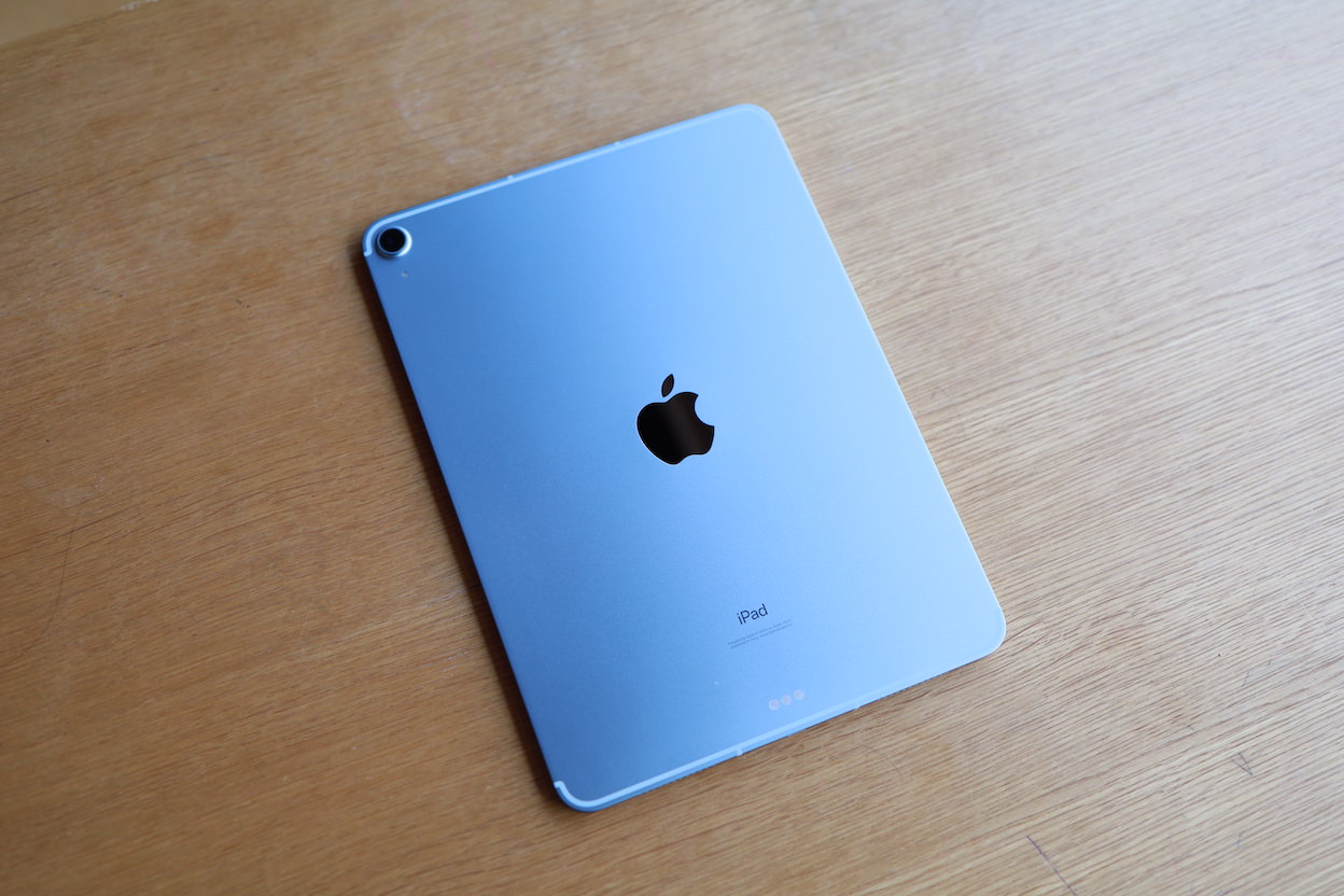 第4世代iPad Air レビュー】万人ウケする10.9インチiPad！タッチIDで 